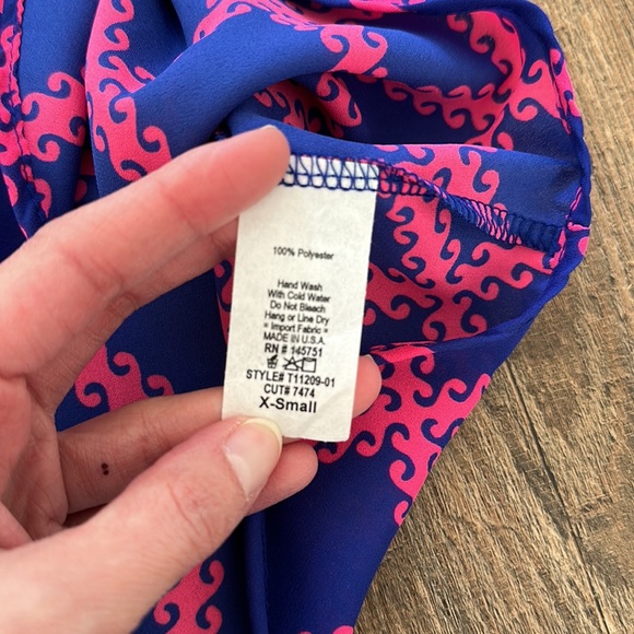 Bundle of 3 XS tank top blouses - Picture 4 of 8